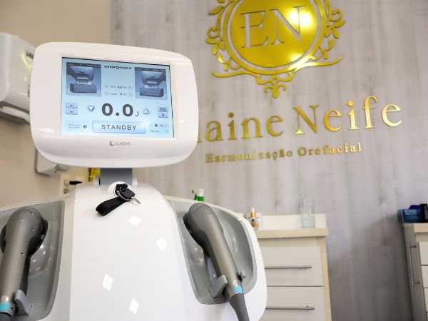 harmonizao-facial-porto-feliz-elaine-ultrasson-microfocado